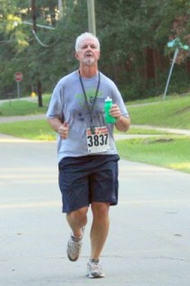 Nick at the Women's Distance Festival 5K Road Race, 9/20/08 in Tallahassee, a couple hundred yards from the finish line in Indianhead Acres, my home turf. Nick at the Women's Distance Festival 5K Road Race, 9/20/08 in Tallahassee, a couple hundred yards from the finish line in Indianhead Acres, my home turf.
